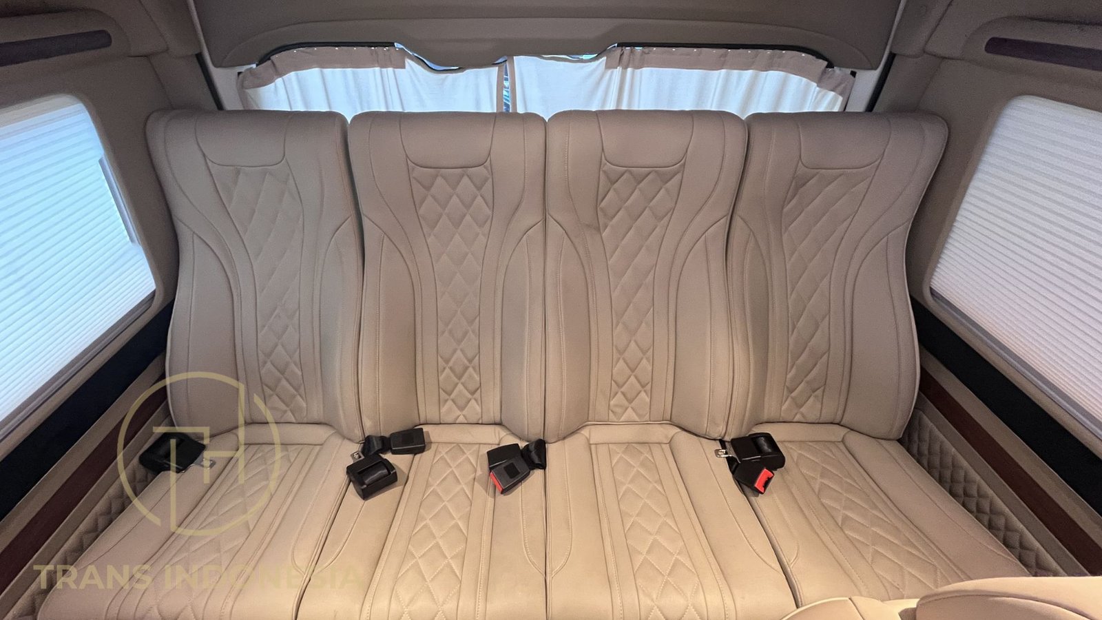 HIACE 1 VVIP